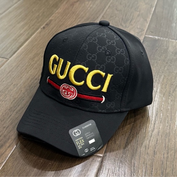 Gucci Black Cap with Yellow Logo - Picture 1 of 6